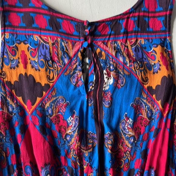 Print Dress from Anthropologie - Picture 9 of 11